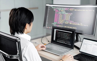 拉萨 ,php声明和调用变量的符号是什么？